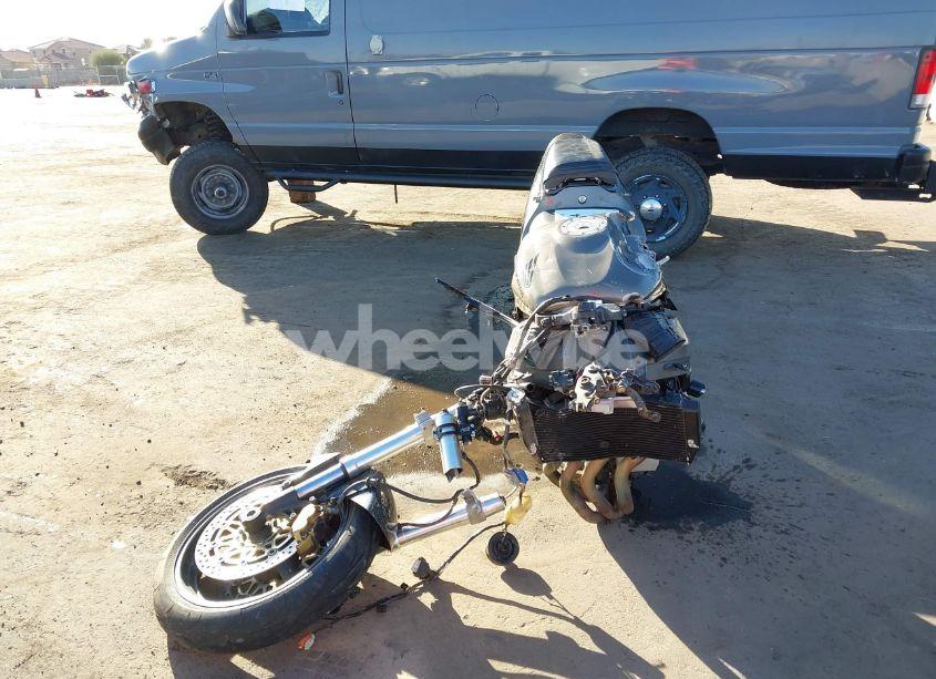 Photo 5 of 2003 Honda Cbr900 RR (VIN JH2SC50033M101728)