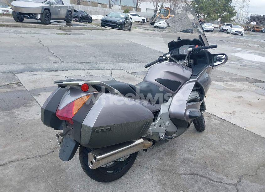 Photo 4 of 2003 Honda St1300 (VIN JH2SC51173M100797)