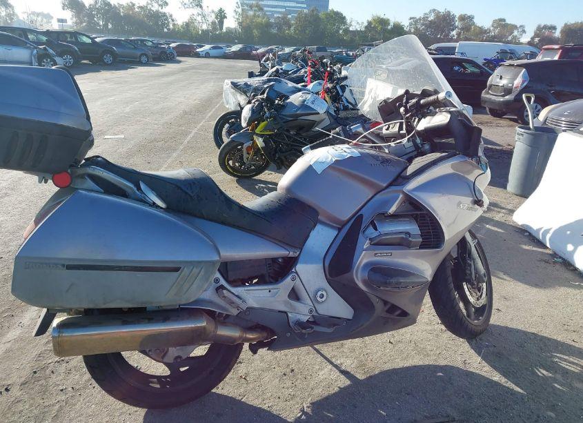 Photo 12 of 2003 Honda St1300 A (VIN JH2SC51413M100627)