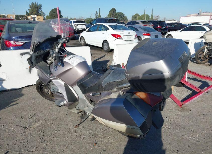 Photo 3 of 2003 Honda St1300 A (VIN JH2SC51413M100627)