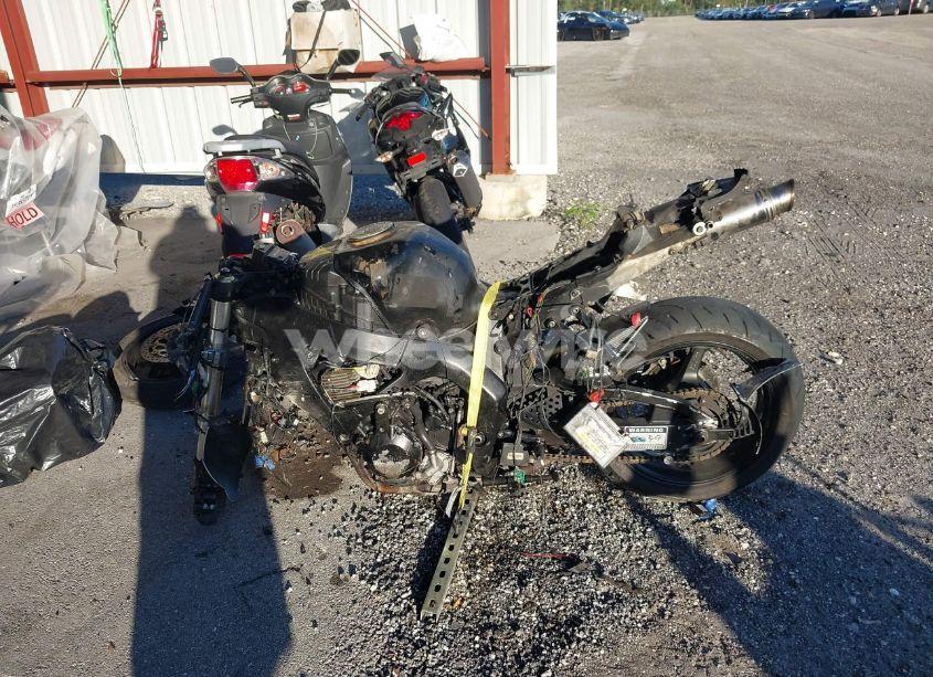 Photo 13 of 2005 Honda Cbr1000 RR (VIN JH2SC57015M103308)