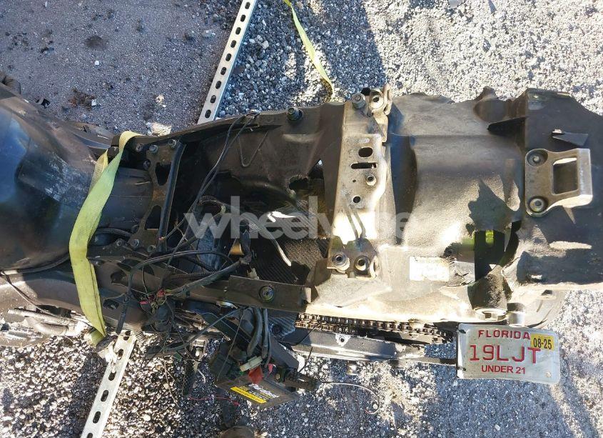 Photo 14 of 2005 Honda Cbr1000 RR (VIN JH2SC57015M103308)