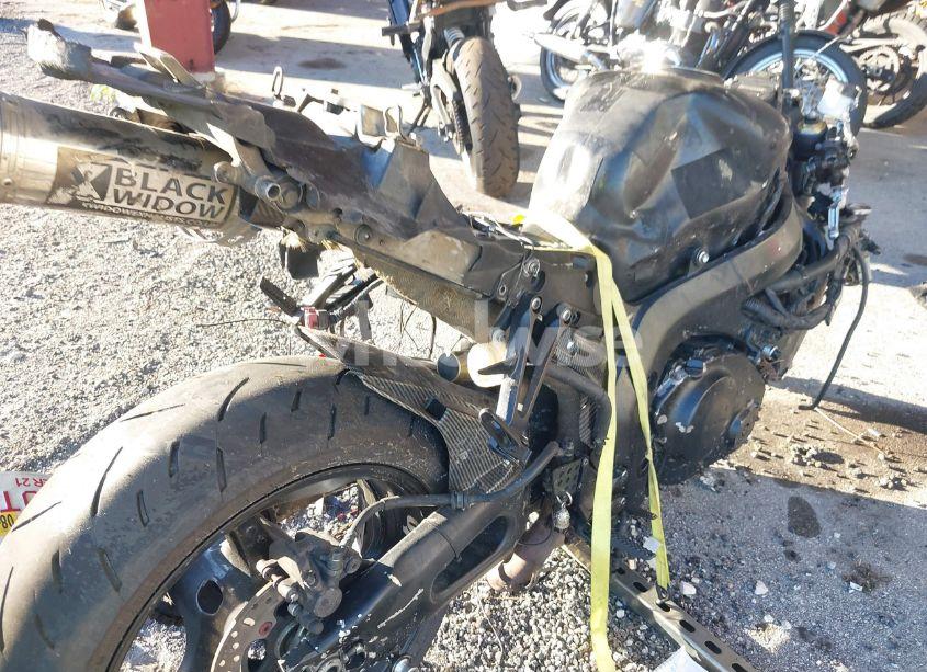 Photo 18 of 2005 Honda Cbr1000 RR (VIN JH2SC57015M103308)