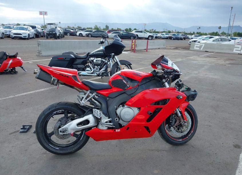 Photo 12 of 2005 Honda Cbr1000 RR (VIN JH2SC57105M100098)