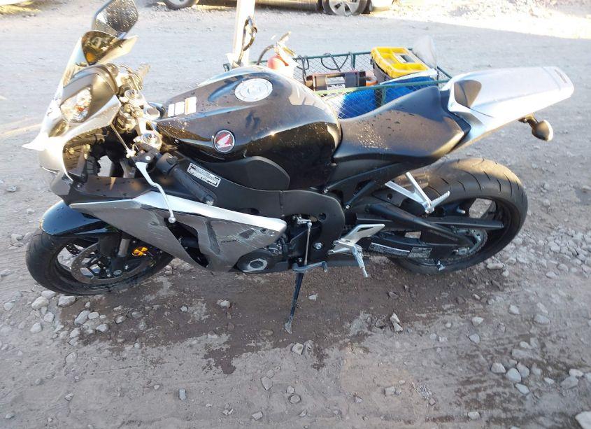 Photo 9 of 2008 Honda Cbr1000 RR (VIN JH2SC590X8M003385)