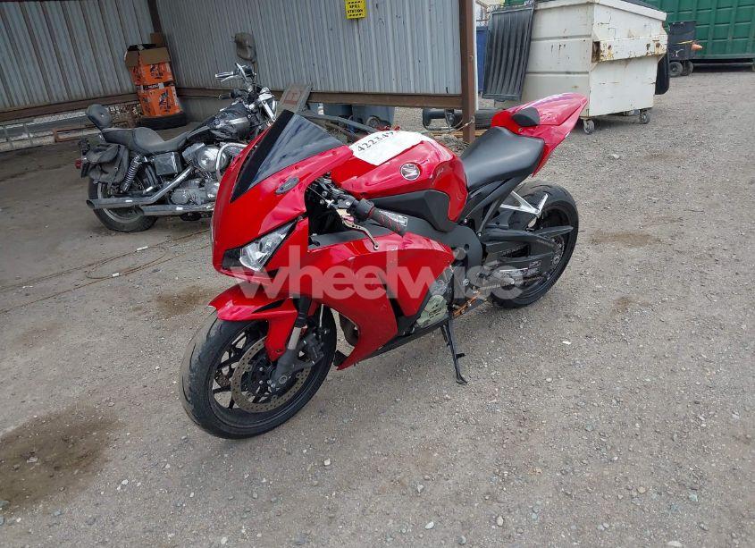Photo 2 of 2014 Honda Cbr1000 RR (VIN JH2SC5975EK300116)