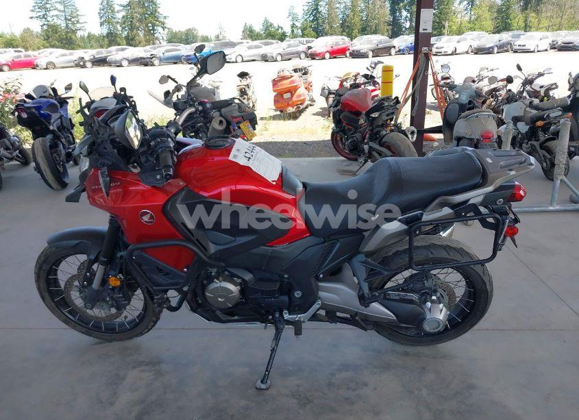 Photo 13 of 2017 Honda Vfr1200 XD (VIN JH2SC7617HK100127)