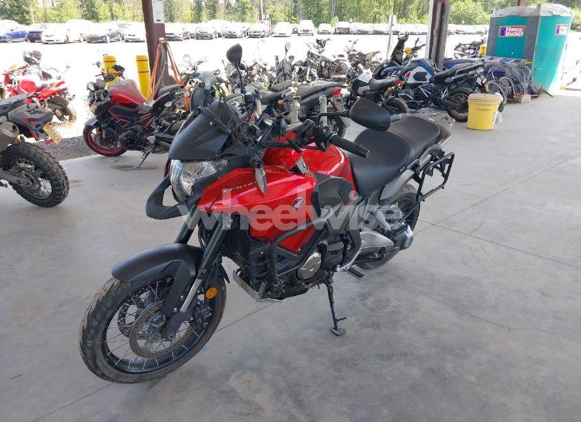 Photo 2 of 2017 Honda Vfr1200 XD (VIN JH2SC7617HK100127)