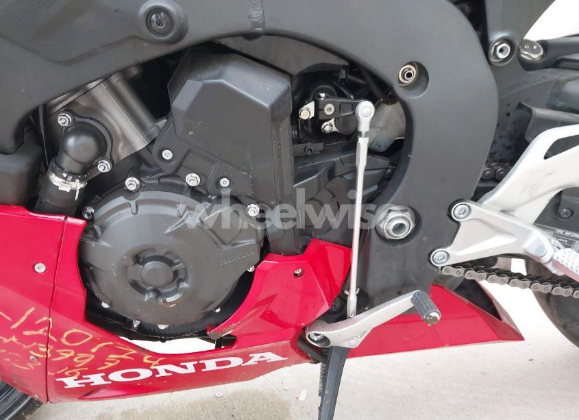 Photo 9 of 2024 Honda Cbr1000 RR (VIN JH2SC7711RK700173)