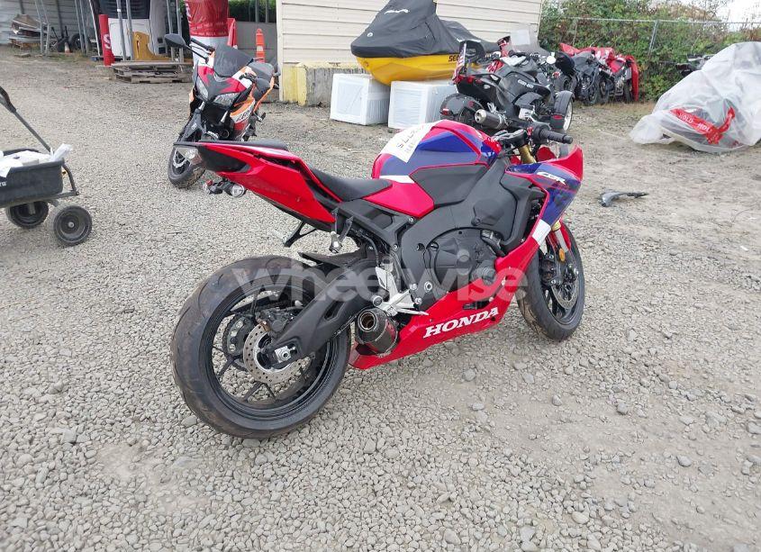 Photo 4 of 2024 Honda Cbr1000 RA (VIN JH2SC7756RK700222)