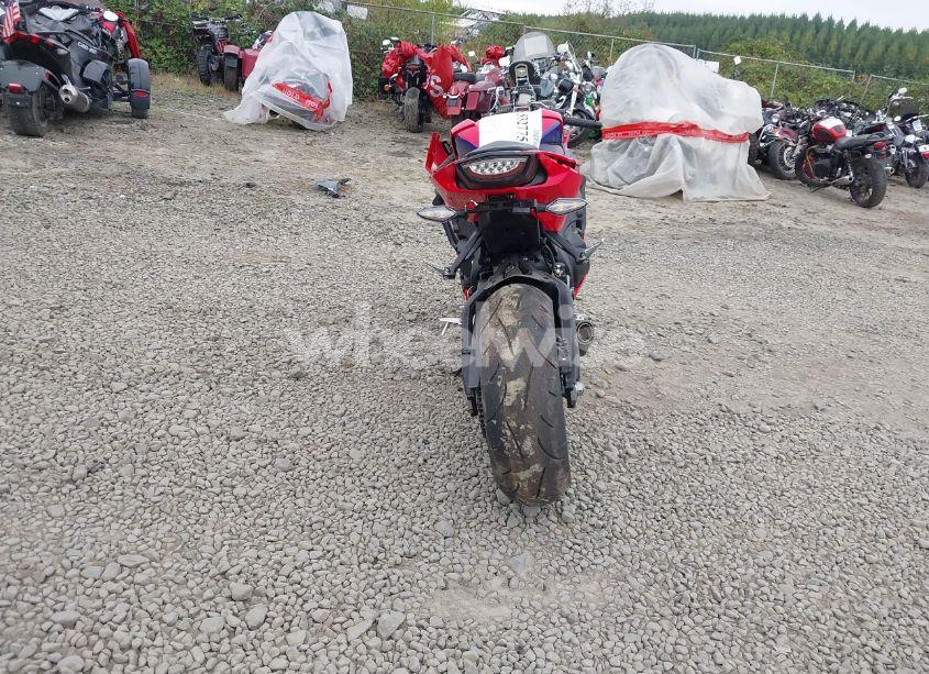 Photo 6 of 2024 Honda Cbr1000 RA (VIN JH2SC7756RK700222)