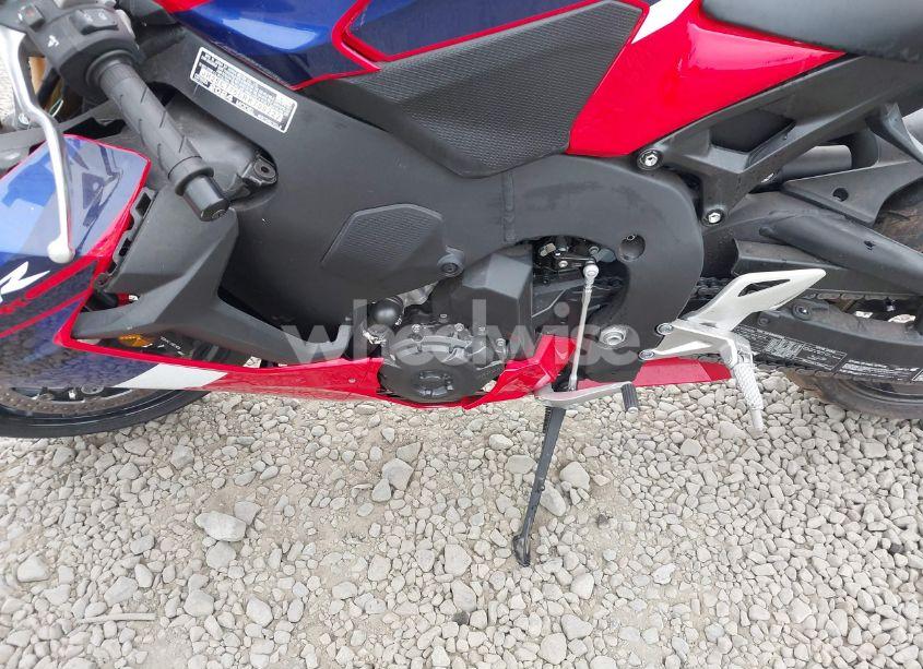 Photo 9 of 2024 Honda Cbr1000 RA (VIN JH2SC7756RK700222)