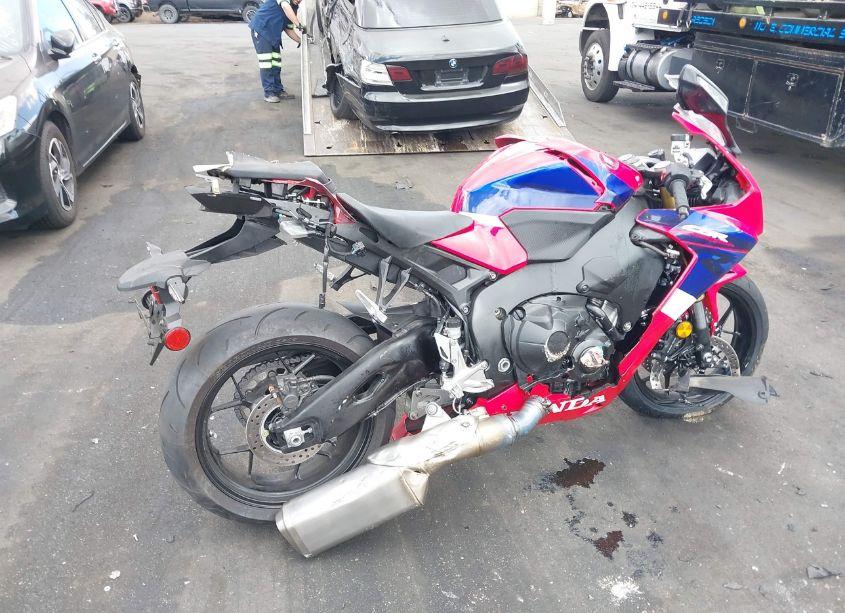 Photo 11 of 2024 Honda Cbr1000 RA (VIN JH2SC775XRK700028)