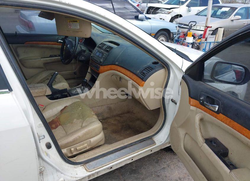 Photo 5 of 2005 Acura Tsx N/A (VIN JH4CL96825C002634)