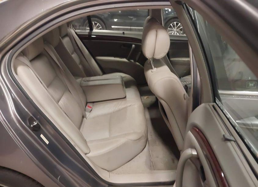 Photo 8 of 2007 Acura Rl 3.5 (VIN JH4KB165X7C000073)