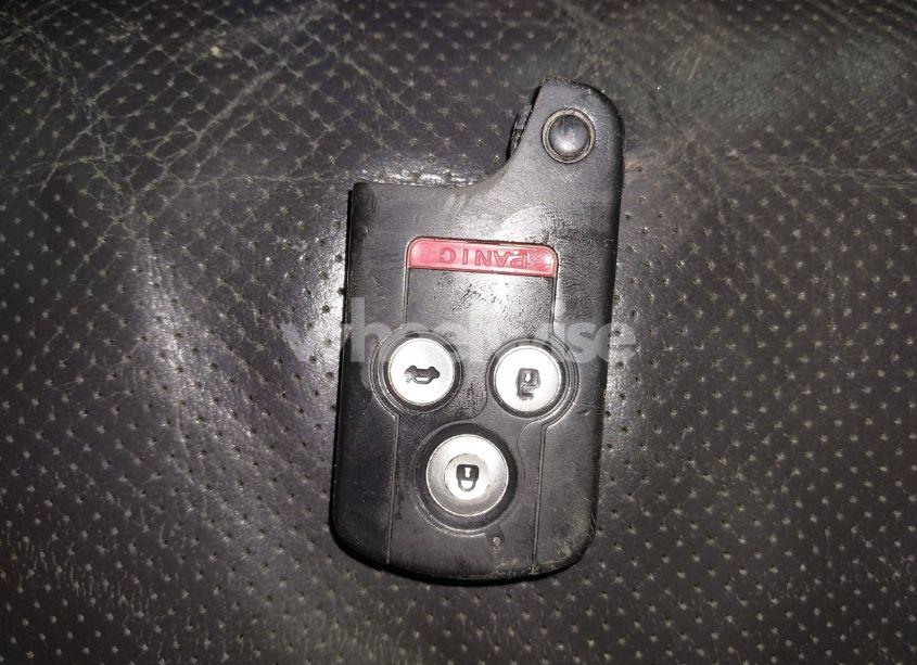 Photo 11 of 2010 Acura Rl 3.7 (VIN JH4KB2F58AC002689)