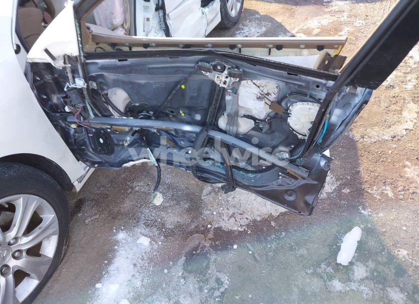 Photo 6 of 2010 Acura Rl 3.7 (VIN JH4KB2F60AC002632)