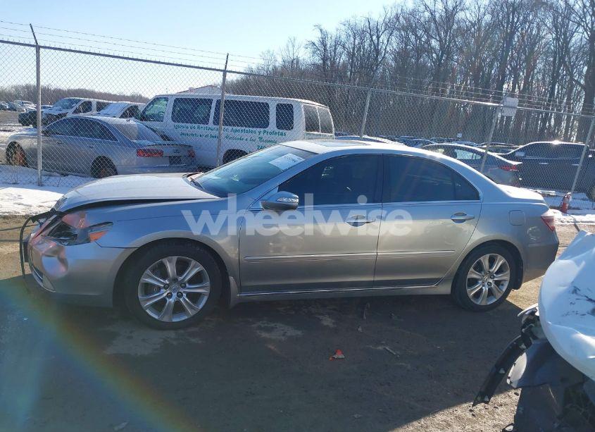 Photo 14 of 2010 Acura Rl 3.7 (VIN JH4KB2F66AC000108)
