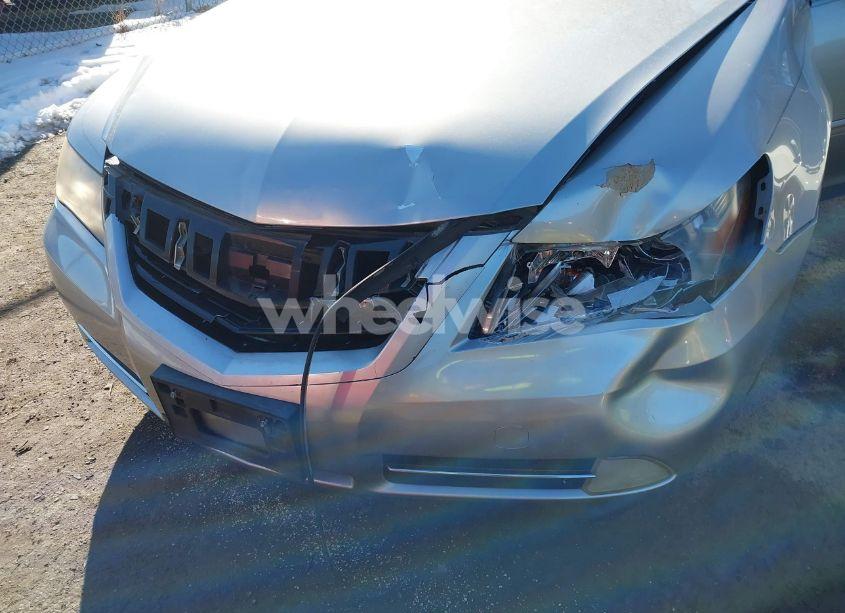 Photo 6 of 2010 Acura Rl 3.7 (VIN JH4KB2F66AC000108)