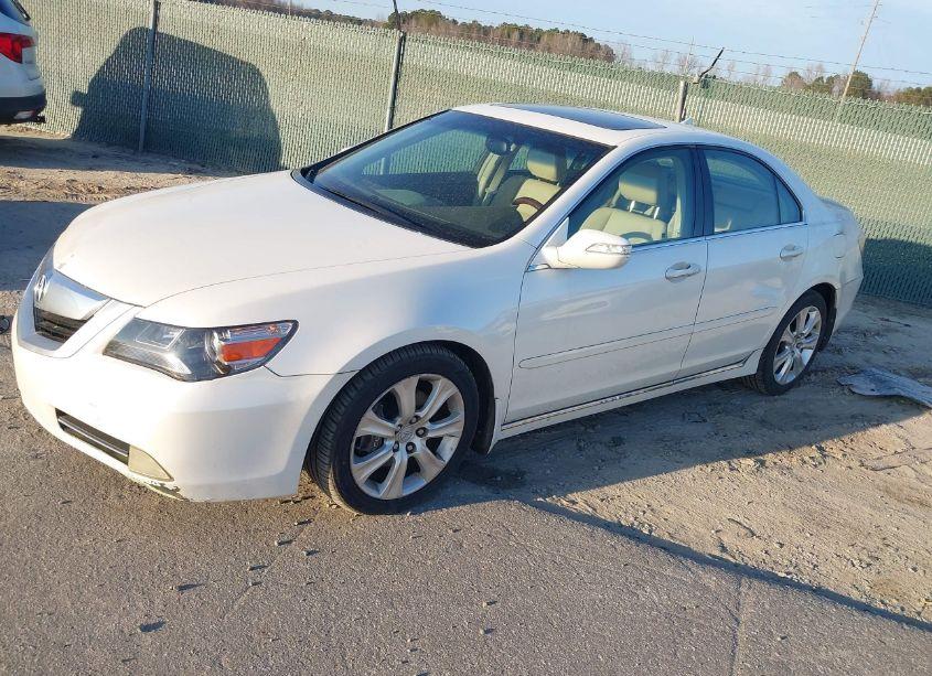 Photo 2 of 2010 Acura Rl 3.7 (VIN JH4KB2F66AC002201)