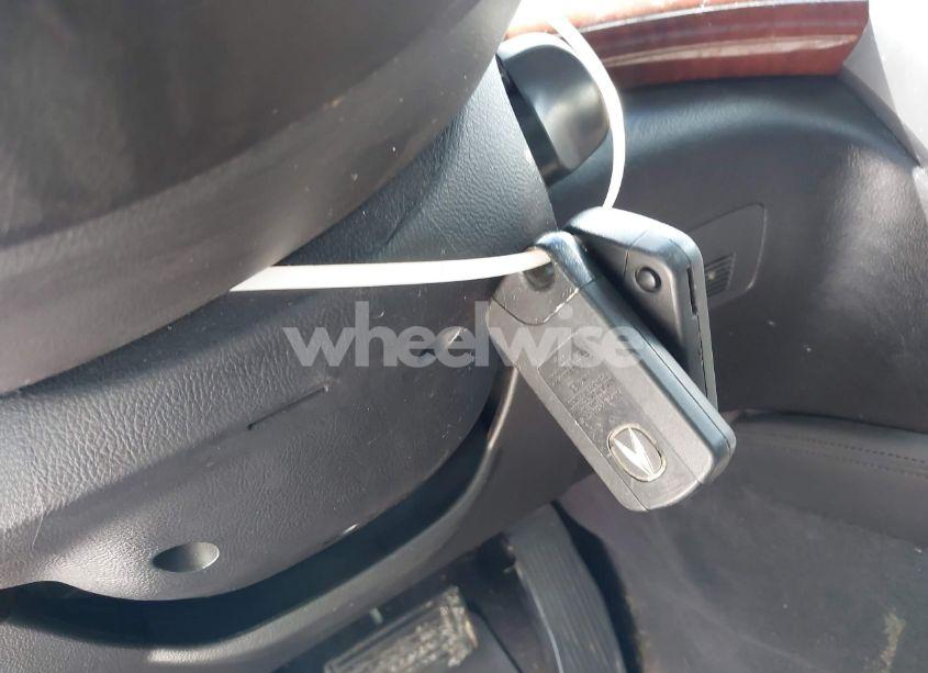 Photo 11 of 2010 Acura Rl 3.7 (VIN JH4KB2F67AC001378)