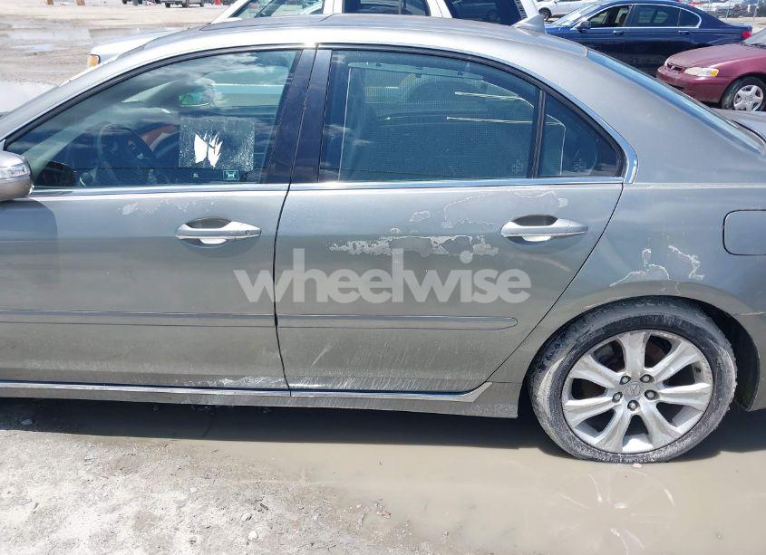 Photo 6 of 2010 Acura Rl 3.7 (VIN JH4KB2F67AC001378)