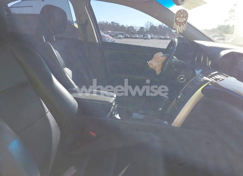 Photo 5 of 2011 Acura Rl 3.7 (VIN JH4KB2F68BC000032)