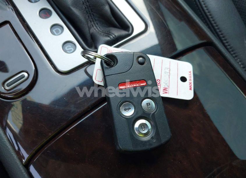 Photo 11 of 2011 Acura Rl 3.7 (VIN JH4KB2F6XBC000033)