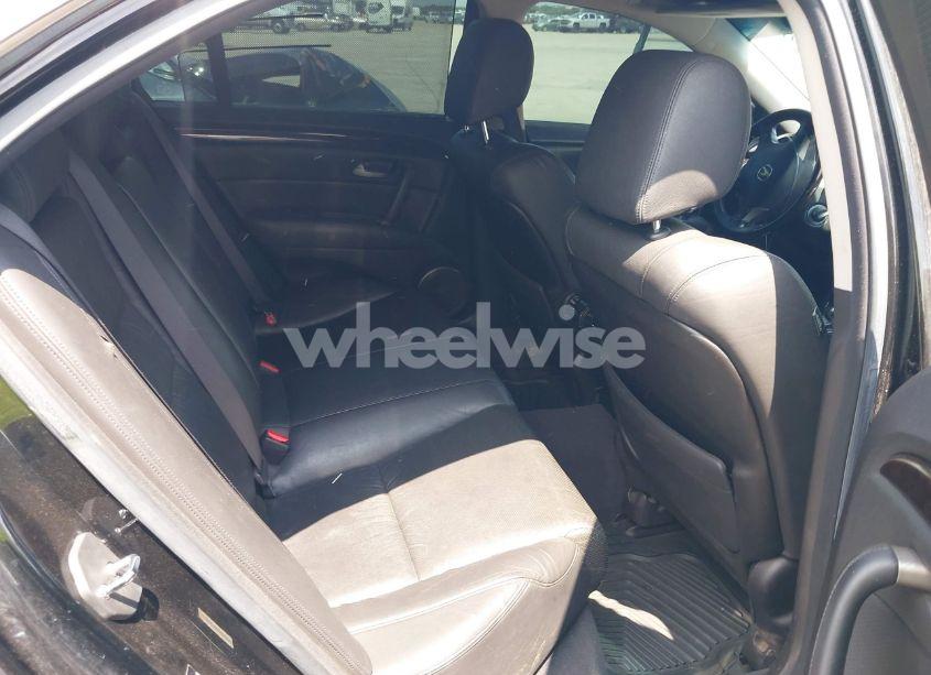 Photo 8 of 2011 Acura Rl 3.7 (VIN JH4KB2F6XBC000033)