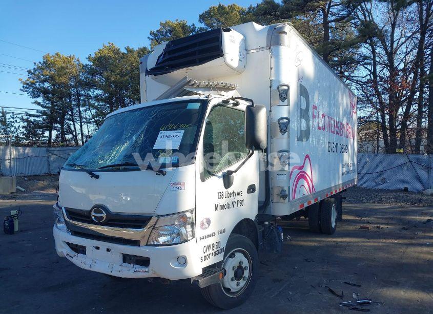 Photo 2 of 2020 Hino Xjc740/xfc740 (VIN JHHSDM2H8LK010739)