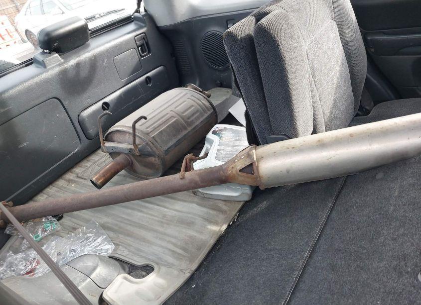 Photo 12 of 2001 Honda Cr-v LX (VIN JHLRD17421S006952)