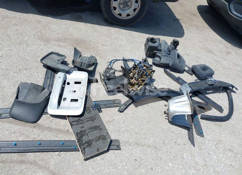 Photo 12 of 2001 Honda Cr-v LX (VIN JHLRD18411C037263)