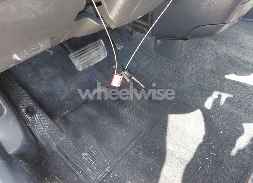 Photo 11 of 1999 Honda Cr-v LX (VIN JHLRD1841XC027566)