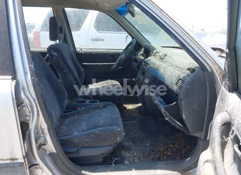 Photo 5 of 1999 Honda Cr-v LX (VIN JHLRD1842XC011439)