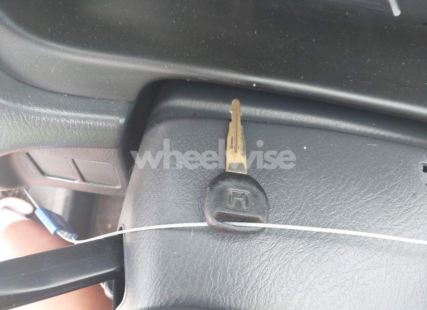 Photo 11 of 1999 Honda Cr-v LX (VIN JHLRD1846XC070087)