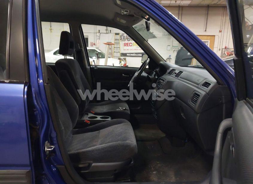 Photo 5 of 2001 Honda Cr-v EX (VIN JHLRD18661C018600)