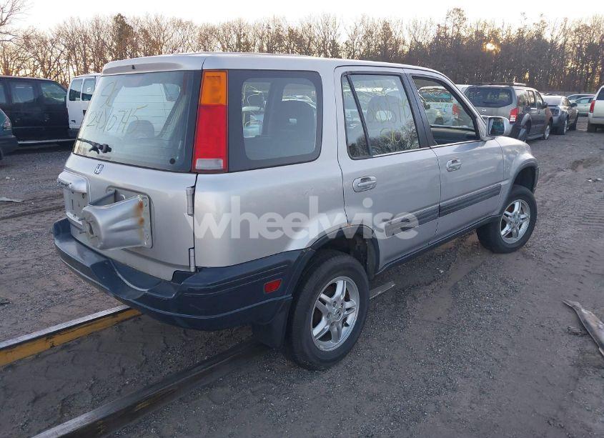 Photo 4 of 1999 Honda Cr-v EX (VIN JHLRD1866XC018654)