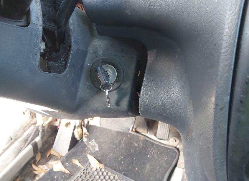 Photo 11 of 2001 Honda Cr-v LX (VIN JHLRD28401C003501)