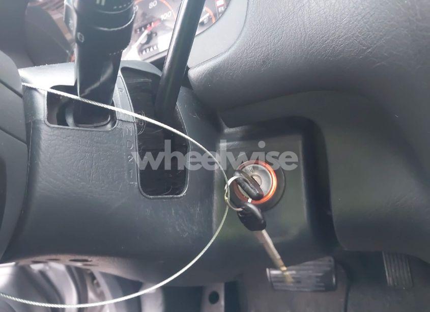 Photo 11 of 2001 Honda Cr-v LX (VIN JHLRD28401S003309)