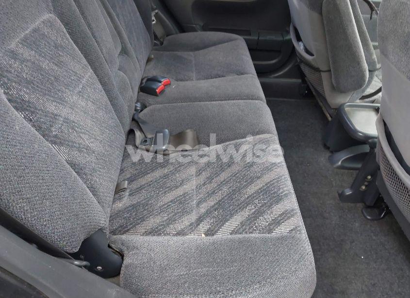 Photo 8 of 2000 Honda Cr-v LX (VIN JHLRD2843YC002532)