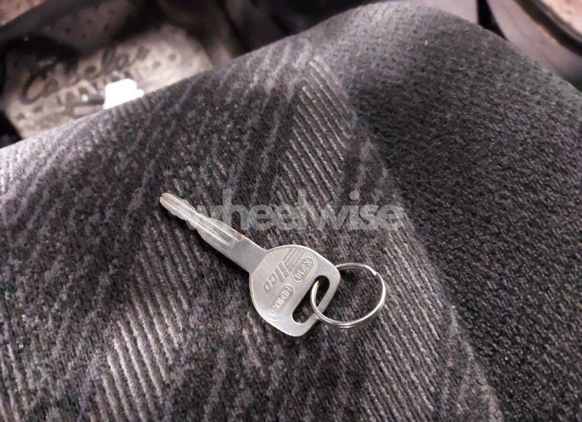 Photo 11 of 2001 Honda Cr-v LX (VIN JHLRD28451S011633)