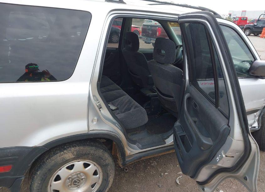 Photo 8 of 2000 Honda Cr-v LX (VIN JHLRD2845YC011877)