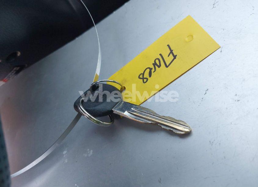 Photo 11 of 2001 Honda Cr-v LX (VIN JHLRD28471S012881)