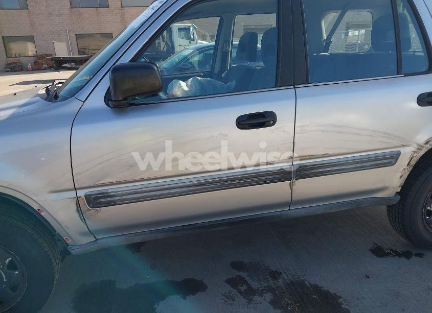 Photo 17 of 2001 Honda Cr-v LX (VIN JHLRD28481S017409)