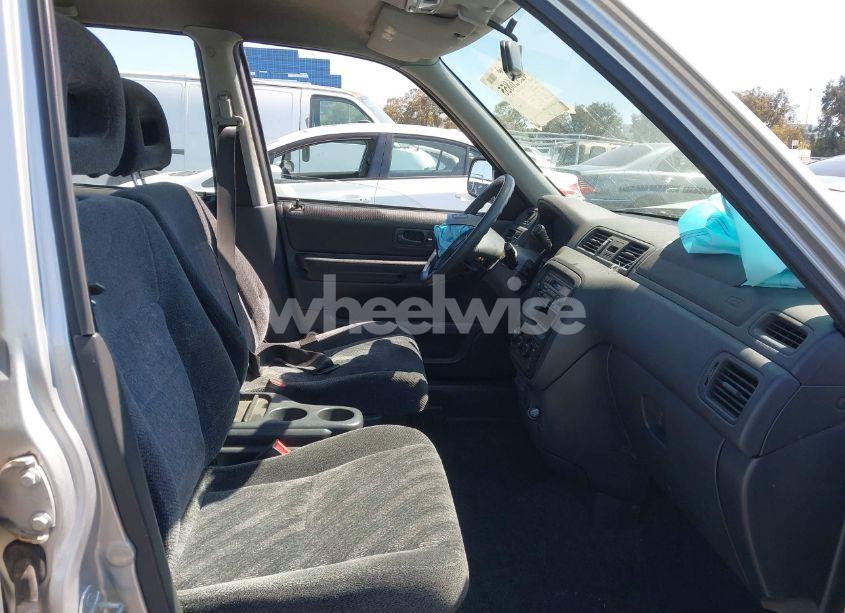 Photo 5 of 1999 Honda Cr-v LX (VIN JHLRD2848XC008650)