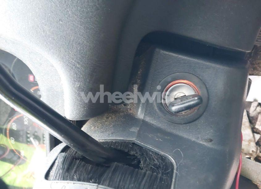 Photo 11 of 2001 Honda Cr-v LX (VIN JHLRD284X1S009425)