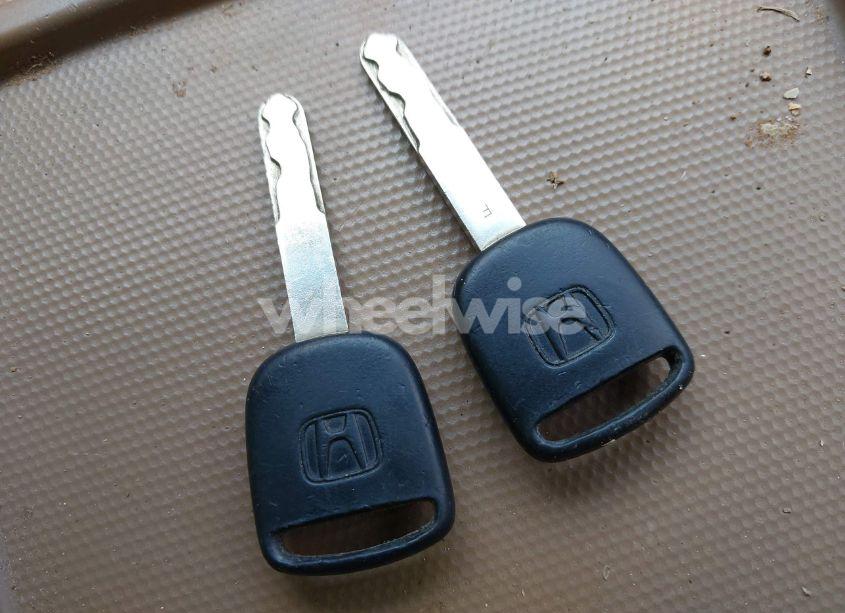 Photo 11 of 2002 Honda Cr-v LX (VIN JHLRD68402C010389)