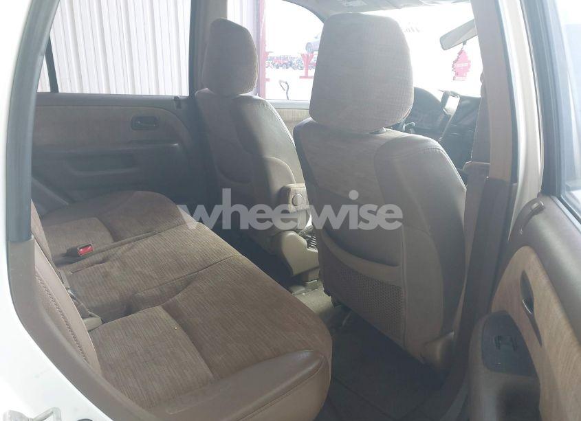 Photo 8 of 2002 Honda Cr-v LX (VIN JHLRD68422C002570)