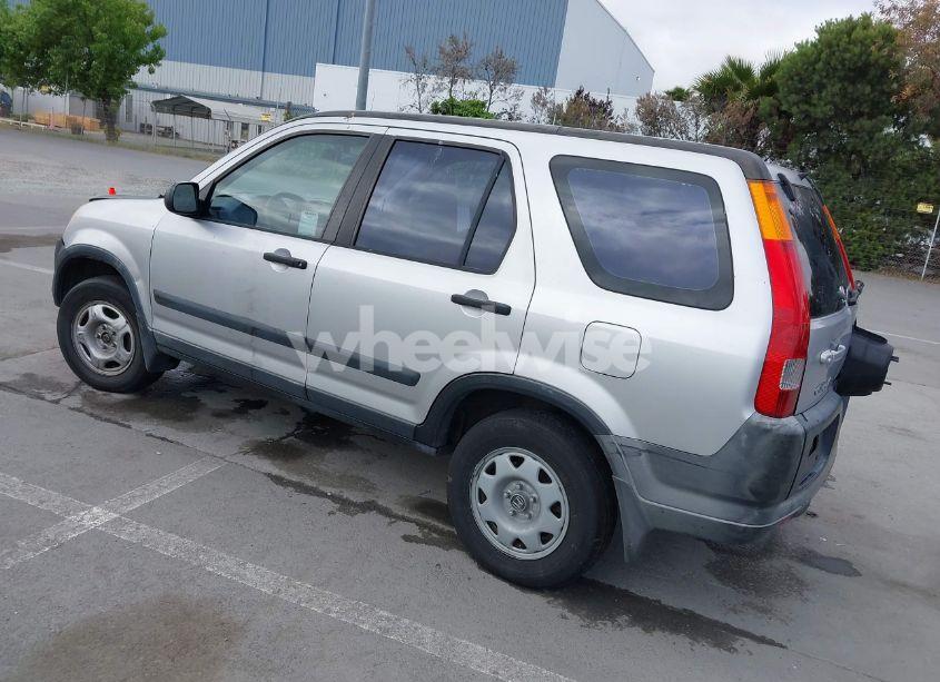 Photo 3 of 2002 Honda Cr-v LX (VIN JHLRD68422C008983)