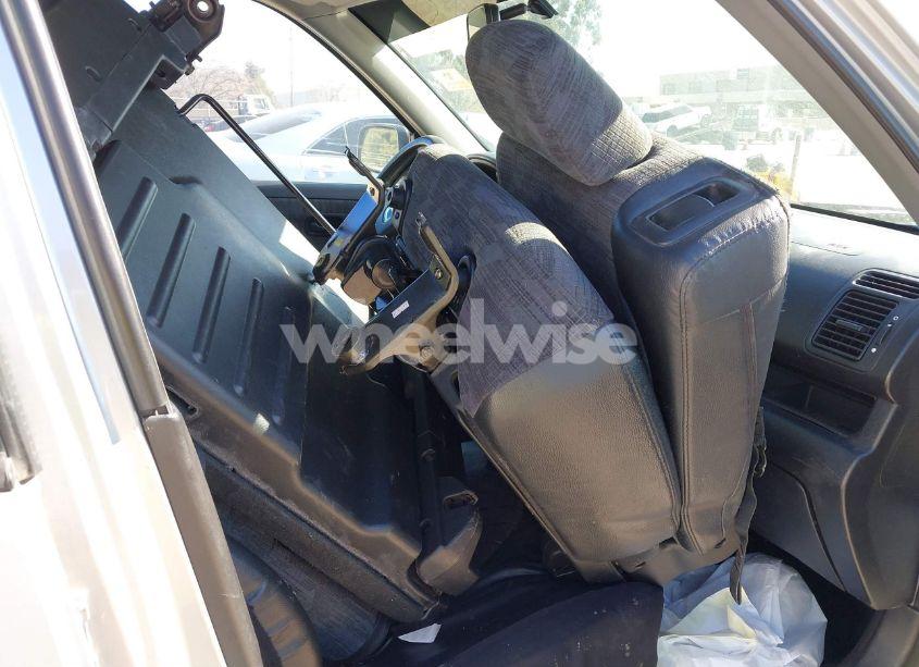 Photo 5 of 2002 Honda Cr-v LX (VIN JHLRD68422C018493)